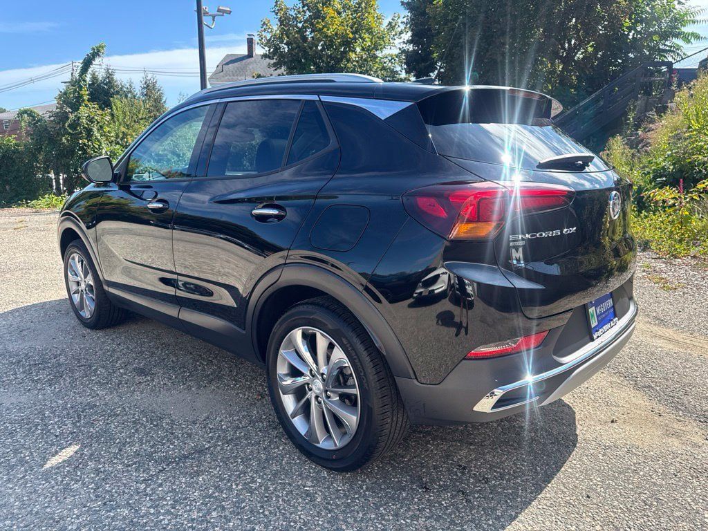 Used 2023 Buick Encore GX Essence w/ Experience Buick Package AWD/4WD image 4