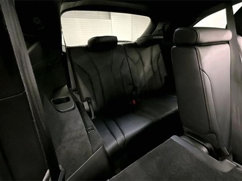 Used 2022 Acura MDX A-Spec image 30
