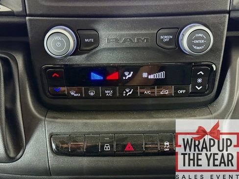 Used 2025 RAM ProMaster 2500 w/ Convenience Group image 15