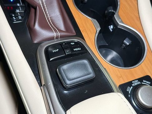 Used 2019 Lexus RX 450h AWD image 29