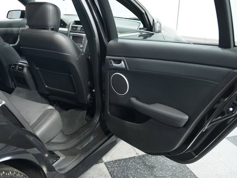 Used 2009 Pontiac G8 w/ Premium Package image 40