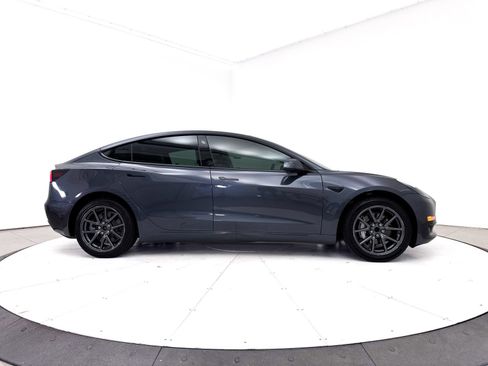 Used 2019 Tesla Model 3 Mid Range RWD image 12