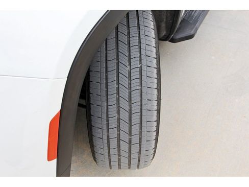 Used 2022 Jeep Grand Cherokee L Limited image 29