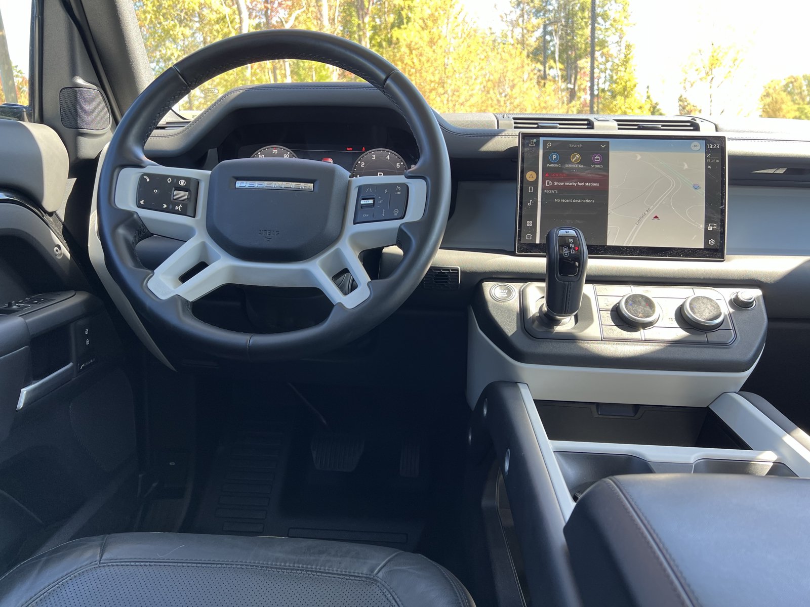 Used 2025 Land Rover Defender 110 S AWD/4WD image 29