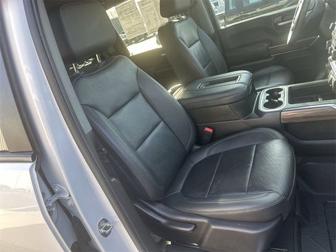 Used 2022 Chevrolet Silverado 2500 LT w/ Z71 Sport Edition image 24