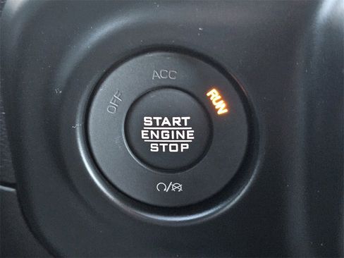 Used 2021 Jeep Wrangler Unlimited Sport image 23