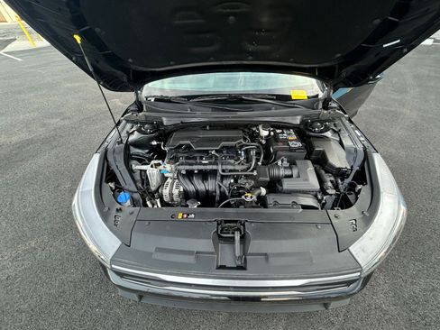 Used 2025 Kia K4 LXS image 32