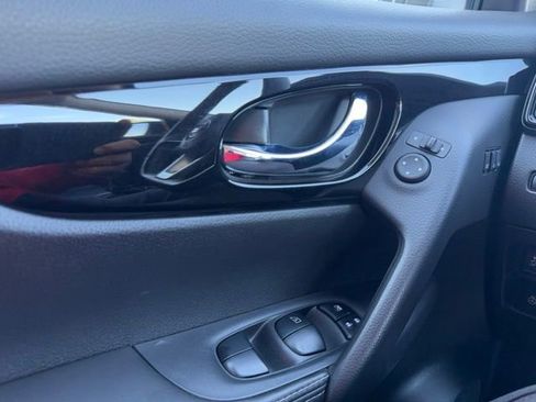 Certified 2022 Nissan Rogue Sport SL w/ Premium Package image 23