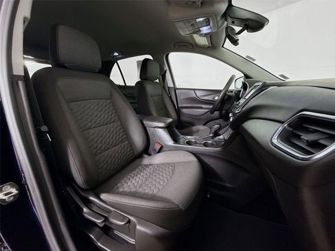 Used 2020 Chevrolet Equinox LT image 27