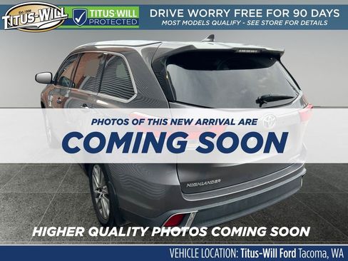 Used 2018 Toyota Highlander Limited Platinum AWD/4WD image 3