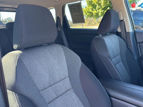 Certified 2025 Nissan Rogue SV image 24