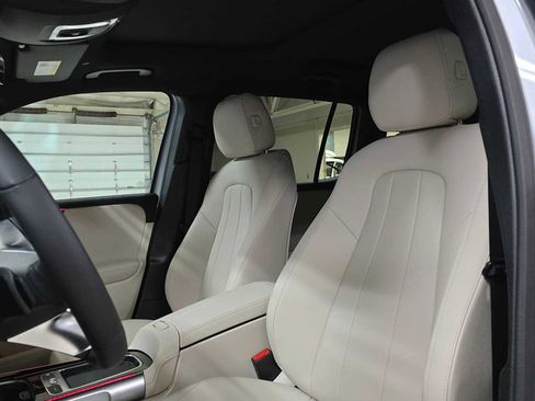 New 2026 Mercedes-Benz GLB 250 4MATIC image 21