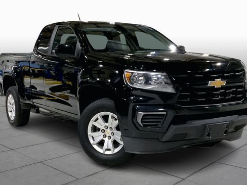 Used 2022 Chevrolet Colorado LT w/ Fleet Safety Package image 2
