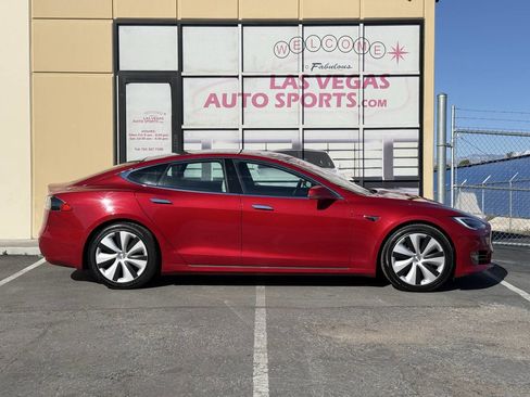 Used 2020 Tesla Model S Long Range Plus image 6