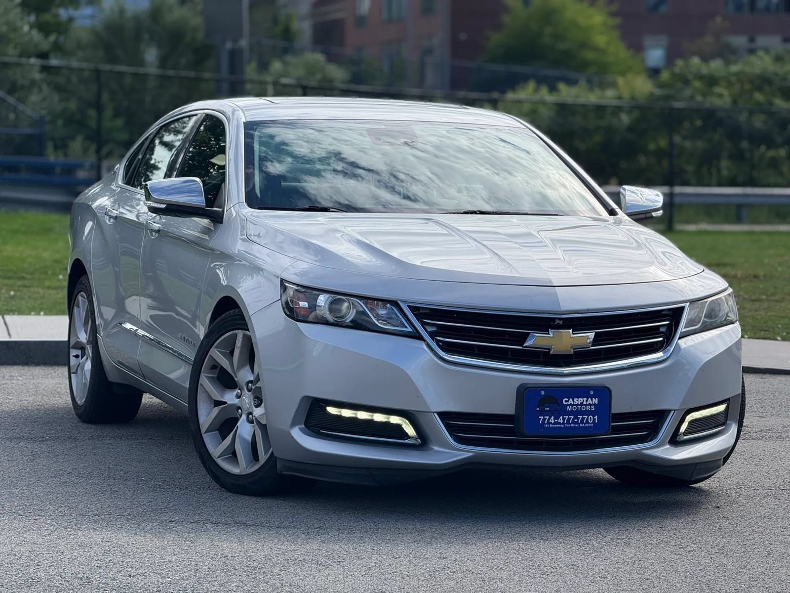 Used 2014 Chevrolet Impala LTZ FWD image 2