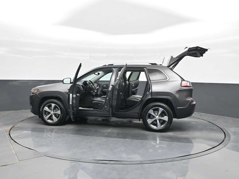 Used 2019 Jeep Cherokee Limited AWD/4WD image 40