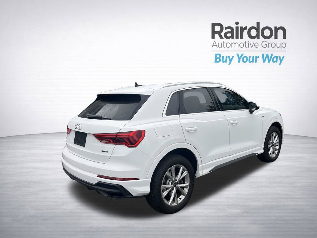 Used 2023 Audi Q3 2.0T Premium w/ Convenience Package AWD/4WD image 5