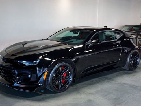 Used 2023 Chevrolet Camaro ZL1 image 5