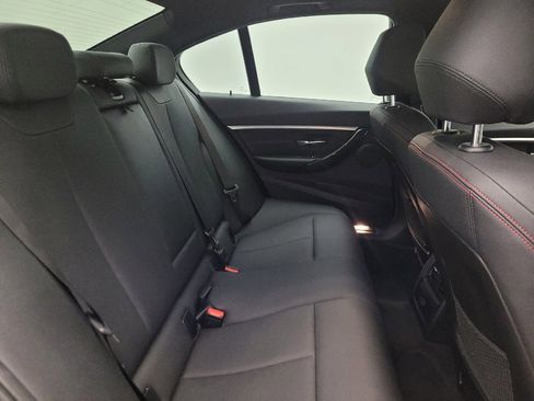 Used 2017 BMW 330i Sedan RWD image 19
