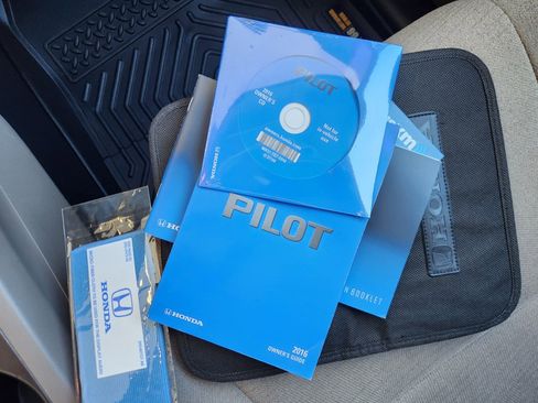 Used 2016 Honda Pilot EX image 25