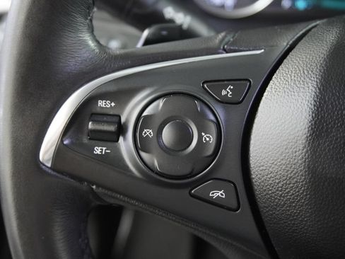 Used 2017 Buick LaCrosse Essence FWD image 15