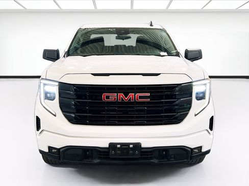 Used 2023 GMC Sierra 1500 Elevation AWD/4WD image 2