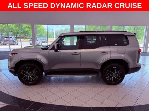 Used 2024 Lexus GX 550 AWD/4WD image 5