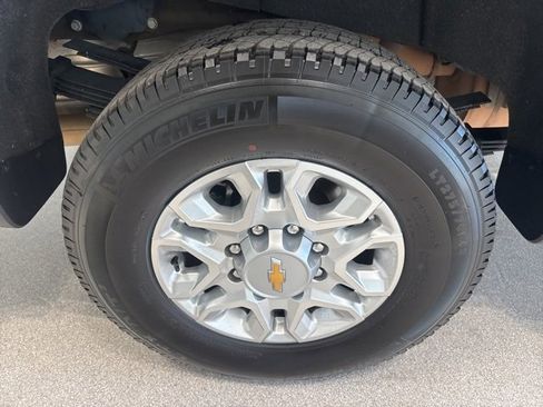 Certified 2024 Chevrolet Silverado 3500 LT w/ Safety Package image 8