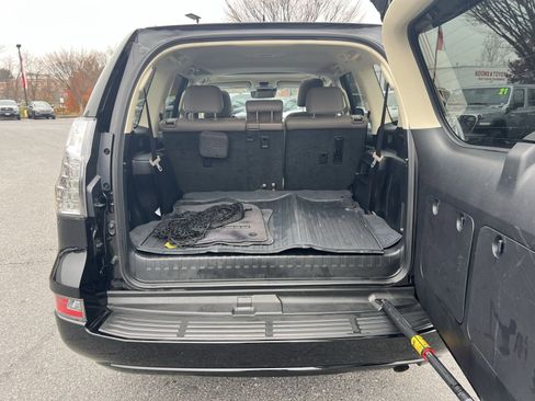 Used 2023 Lexus GX 460 Premium image 26