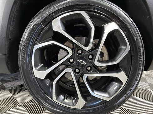 Used 2024 Chevrolet Trax RS w/ Driver Confidence Package image 36