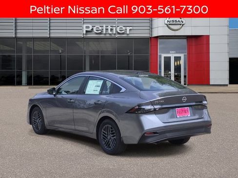 New 2026 Nissan Sentra SV w/ SV Convenience Package FWD image 3
