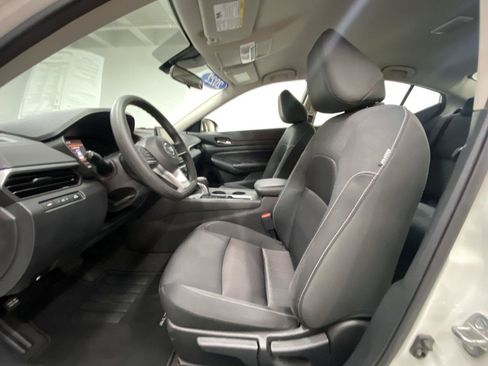 Used 2022 Nissan Altima 2.5 S FWD image 17