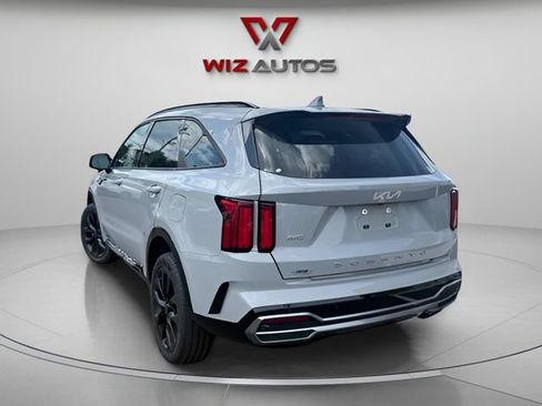 Used 2022 Kia Sorento SX AWD/4WD image 3