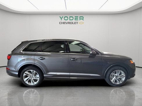 Used 2023 Audi Q7 3.0T Premium Plus w/ Premium Plus Package AWD/4WD image 3