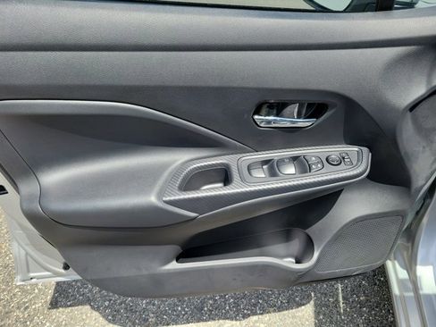 Used 2025 Nissan Versa SV w/ Trunk Package FWD image 17