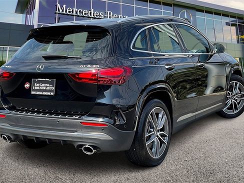 Used 2025 Mercedes-Benz GLA 35 AMG 4MATIC image 10