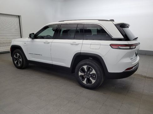 Used 2022 Jeep Grand Cherokee Limited 4xe image 3