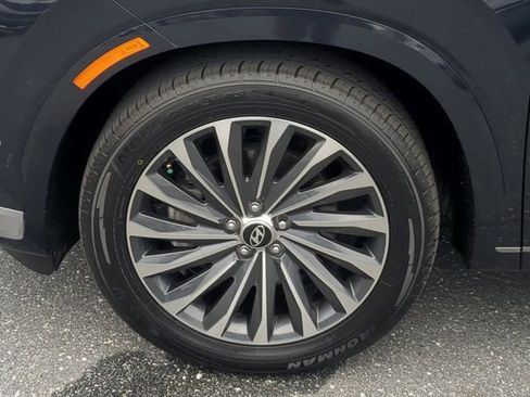 Used 2024 Hyundai Palisade Calligraphy image 12