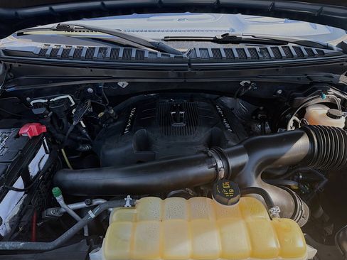 Certified 2019 Lincoln Navigator L Reserve image 32