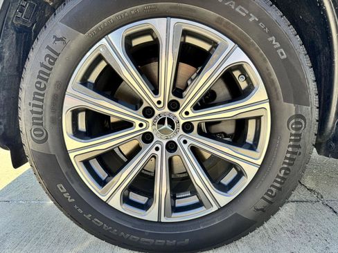 Certified 2026 Mercedes-Benz GLC 300 GLC 300 image 4