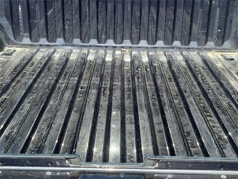 Used 2022 GMC Sierra 1500 Elevation image 18