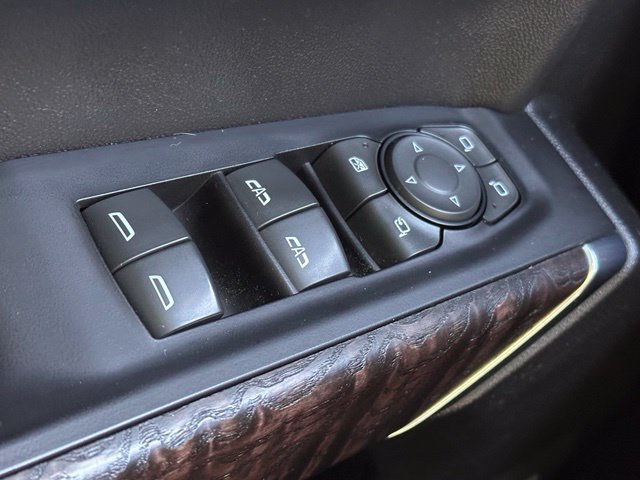 Used 2019 GMC Sierra 1500 Denali w/ Denali Ultimate Package AWD/4WD image 18