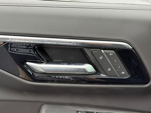 New 2026 Chevrolet Suburban LT w/ Comfort Package AWD/4WD image 13