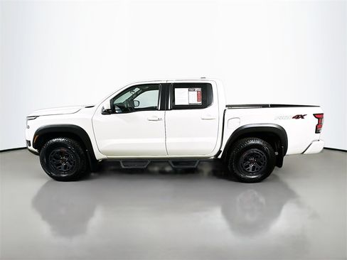Used 2025 Nissan Frontier PRO-4X w/ Pro Convenience Package image 5