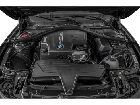 Used 2018 BMW 320i xDrive Sedan AWD/4WD image 16