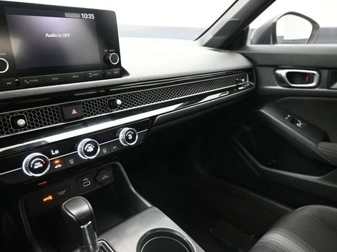 Used 2023 Honda Civic Sport image 28