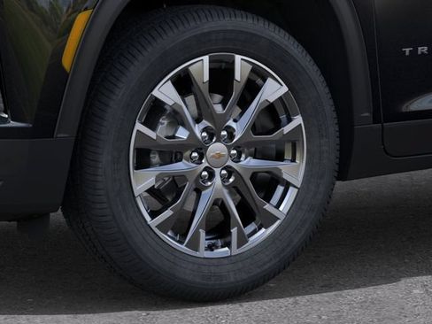 New 2026 Chevrolet Traverse LT w/ Sun and Wheel Package FWD image 9