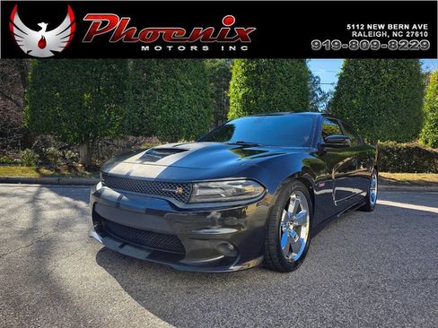 Used 2018 Dodge Charger R/T Scat Pack image 1