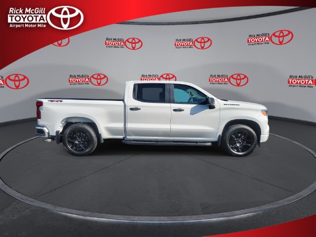 Used 2024 Chevrolet Silverado 1500 Custom w/ Rally Edition AWD/4WD image 9