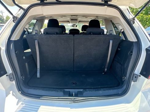Used 2019 Dodge Journey SE FWD image 24